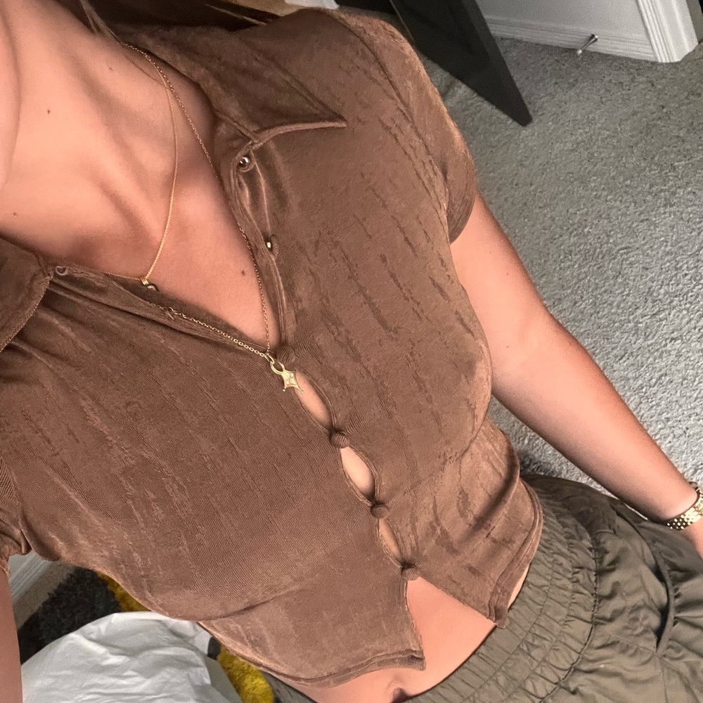 Cropped Button Down H&M Shirt.